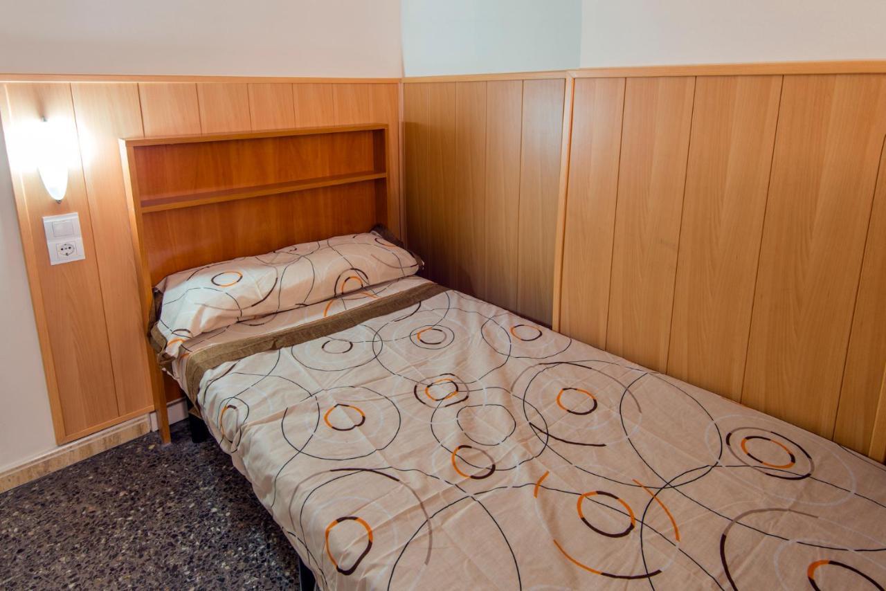 Хостел Residencia Sants Барселона Номер фото