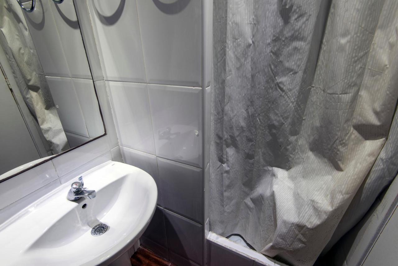 Хостел Residencia Sants Барселона Номер фото